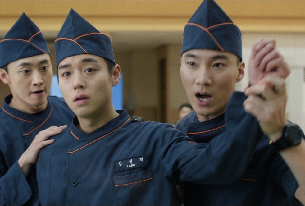 Kitchen Soldier Becomes a Legend episode 11 scene 9