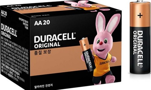 듀라셀 알카라인 AA 건전지 공간에 맞는지가 먼저